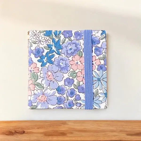 Mobiles Aquarell-Malkasten-Set mit 24 Farben und Pinsel für kreative Abenteuer 1