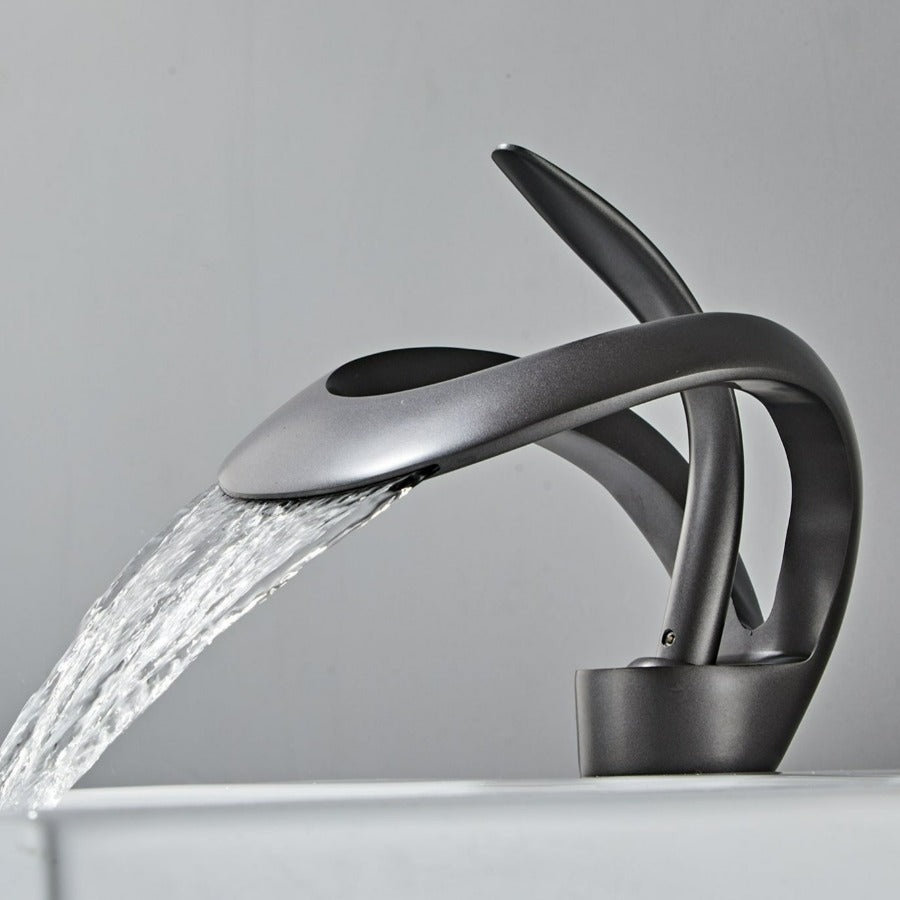 Moderne Badezimmer Armatur Wasserfall Design mit Einhebelgriff 1