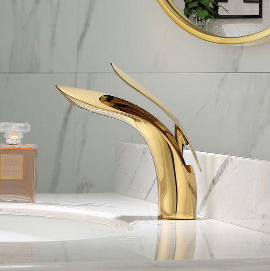 Moderne Badezimmerarmatur mit elegantem Design 7