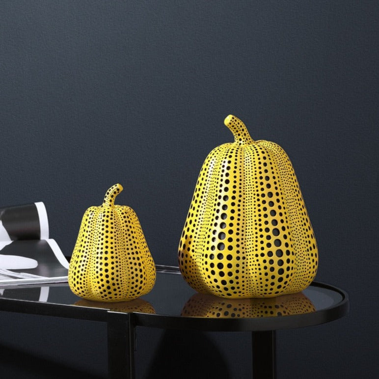 Moderne Kürbisskulptur im Kusama-Stil 2