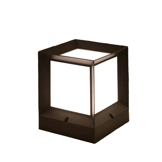 Moderne LED-Außenstehleuchte für Einfahrten und Gärten 0
