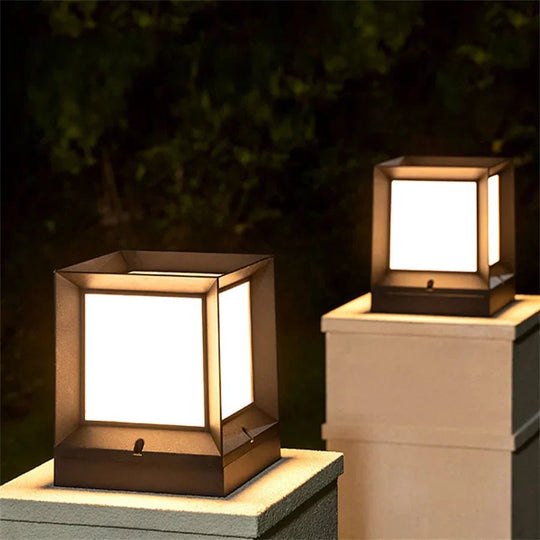 Moderne LED-Außenstehleuchte für Einfahrten und Gärten 1