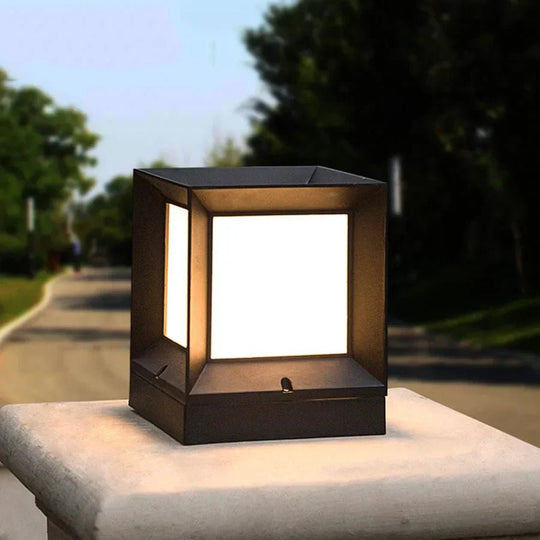 Moderne LED-Außenstehleuchte für Einfahrten und Gärten 2