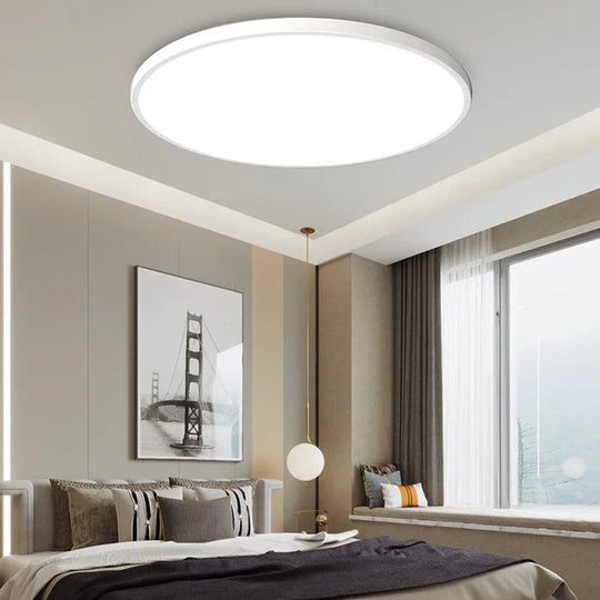 Moderne LED-Deckenlampe für stilvolle Wohnräume 0