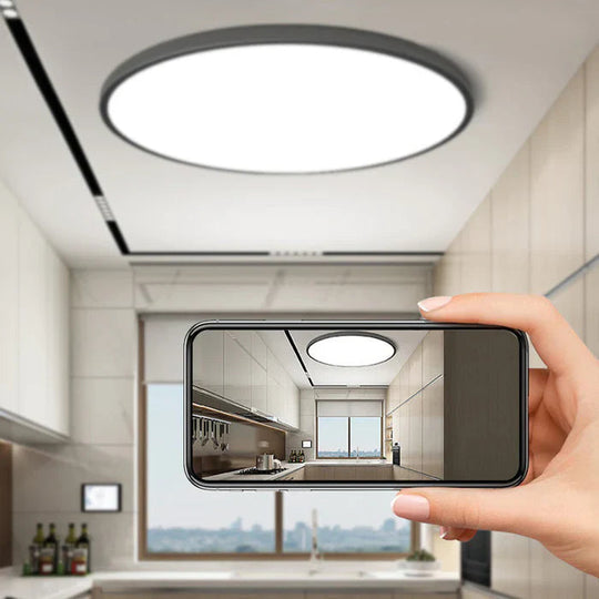 Moderne LED-Deckenlampe für stilvolle Wohnräume 4