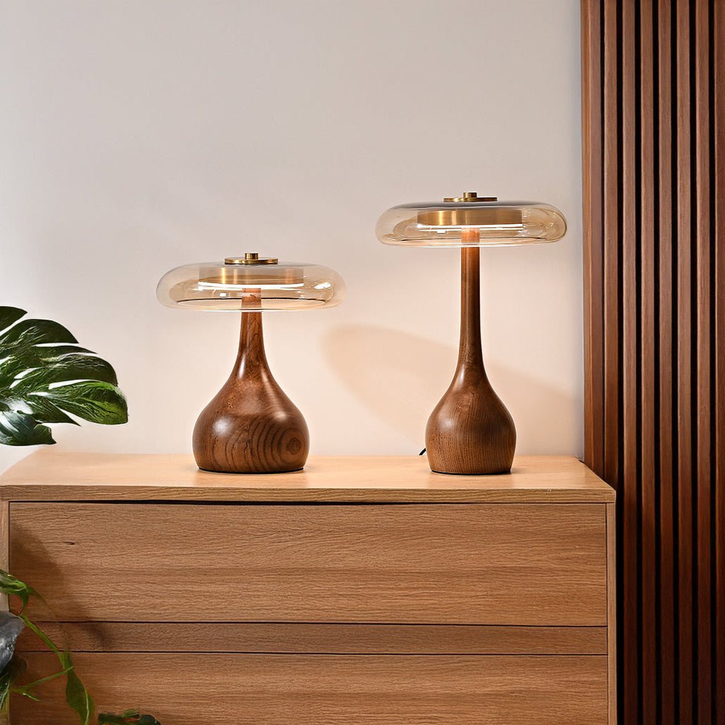 Moderne LED-Tischleuchte mit Holzsockel 2