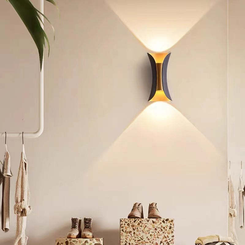 Moderne LED-Wandleuchte für den Außenbereich 12