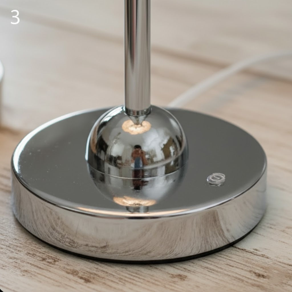 Moderne LED Tischlampe mit Touch-Control 3
