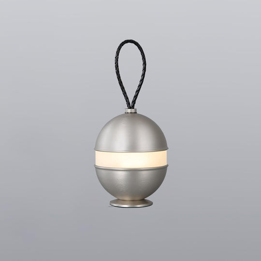 Moderne Tischlampe mit Touch-Funktion 10