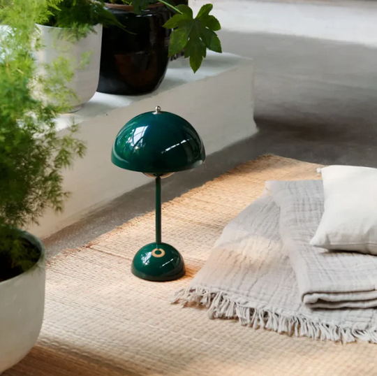 Moderne Tischleuchte mit Touch-Bedienung 10