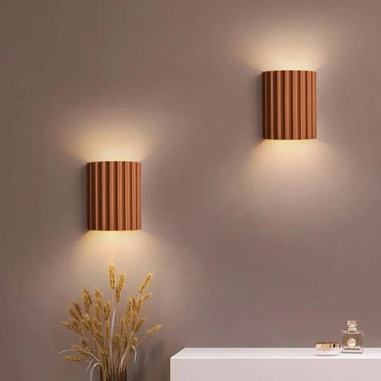 Moderne Wandlampe Kunststil LED Wandleuchte für Wohnzimmer und Schlafzimmer 1