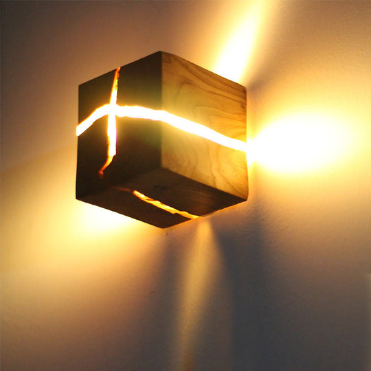 Moderne Wandleuchte Cube Crack für Innenräume 1