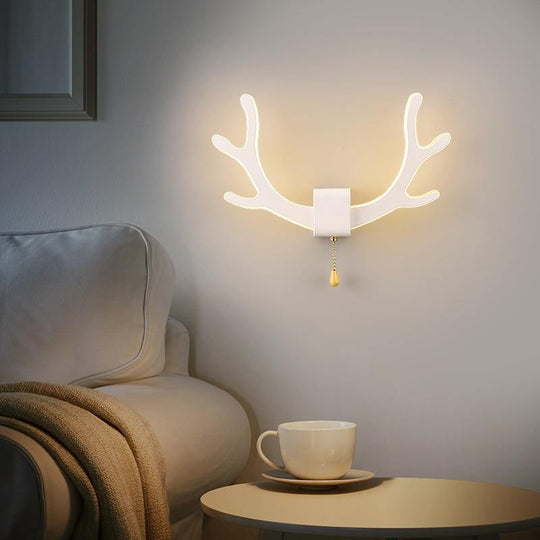 Moderne Wandleuchte Mit Bewegungssensor Im Hirschhorn-Design Für Innenräume 4