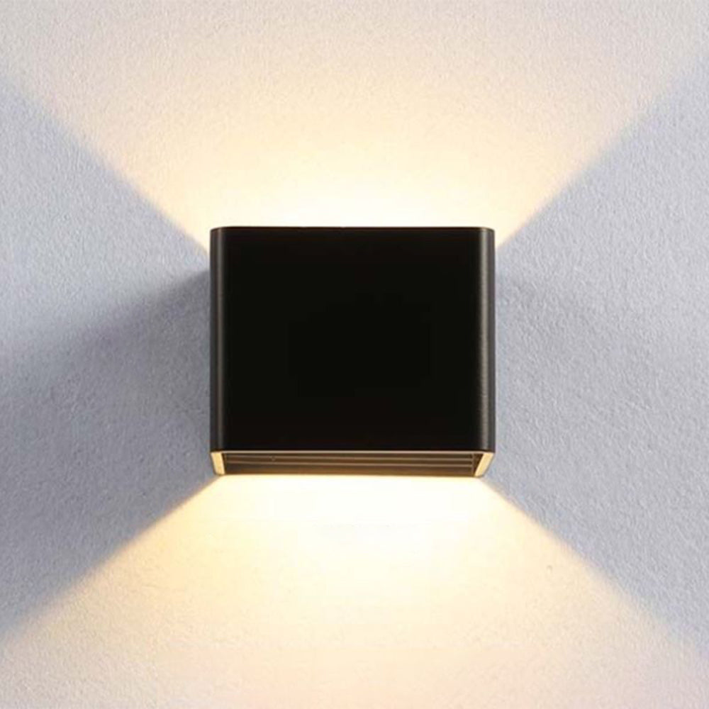 Moderne Wandleuchte Quadrat für Schlafzimmer 0