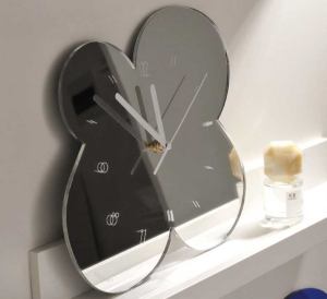 Moderne Wanduhr mit Blumenmuster für jeden Raum 5