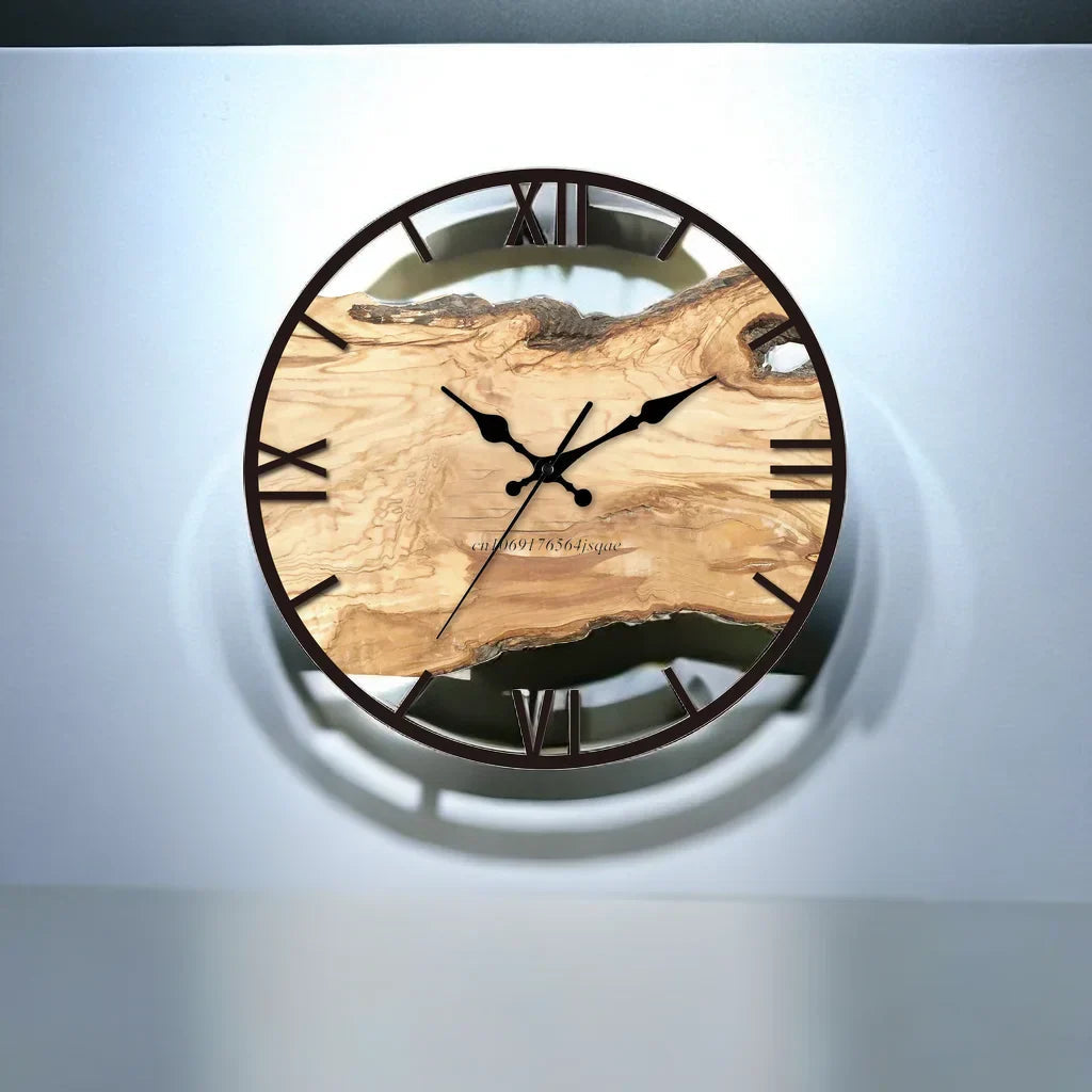 Moderne Wanduhr mit transparentem Design 5