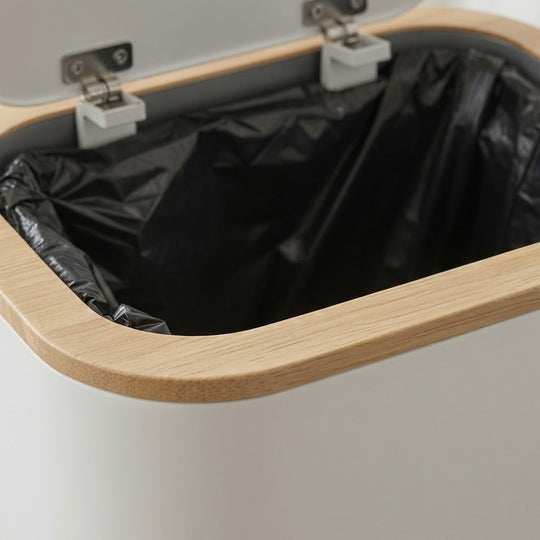 Moderner Badezimmer-Mülleimer Mit Cleverem Deckeldesign 1