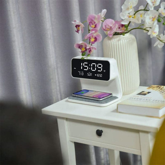 Multifunktionaler LCD-Wecker mit Dimmfunktion für Nachttisch 4
