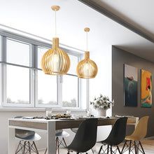 Pendelleuchte aus Holz mit einstellbarer Höhe 3