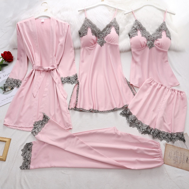 Pyjama-Set aus weicher Seide 2