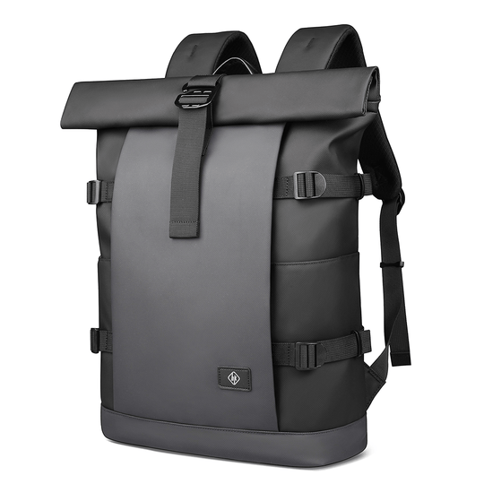 Rucksack Herren Erweiterbar für Laptop und Outdoor-Abenteuer 9