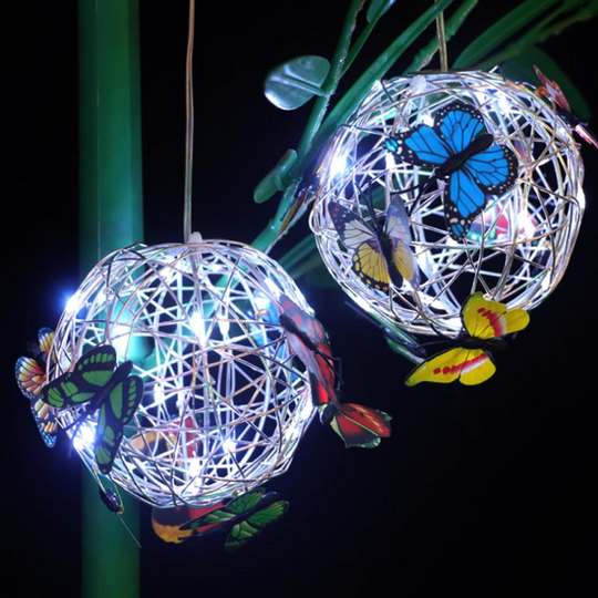 Solarbetriebene LED Gartenlampe mit Schmetterlingsdesign 2