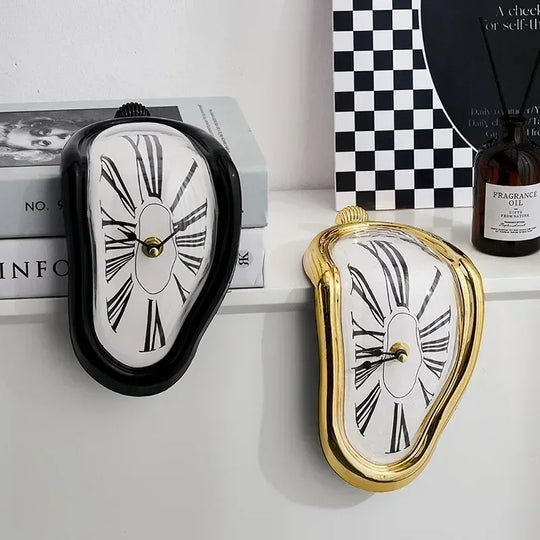 Surrealistische Wanduhr im Dali-Stil für Zuhause und Garten 1