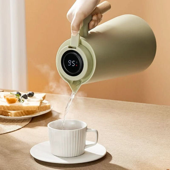 Thermoskanne mit Temperaturanzeige und Holzgriff 1