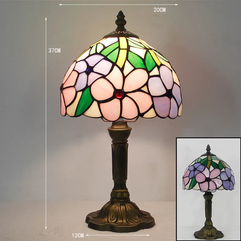 Tischlampe im Tiffany-Stil mit Farbspiel 10