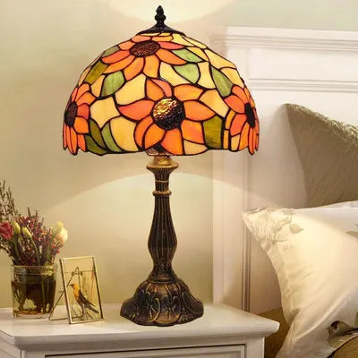 Tischlampe im Tiffany-Stil mit Farbspiel 5