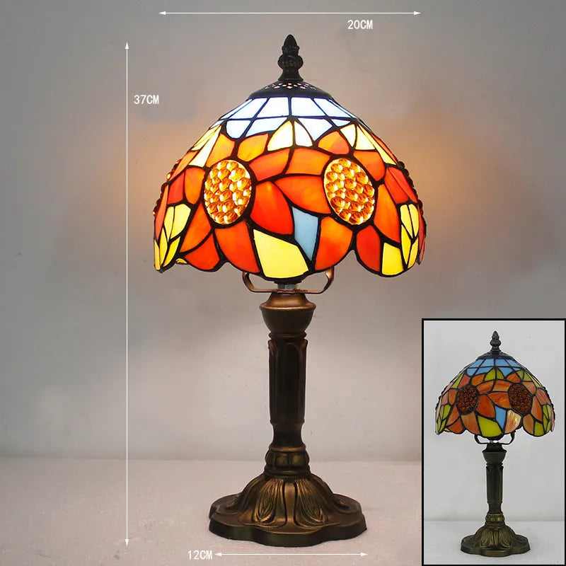 Tischlampe im Tiffany-Stil mit Farbspiel 6