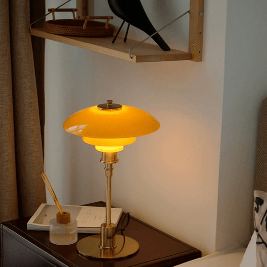 Tischleuchte im skandinavischen Design mit dimmbarem Licht 4
