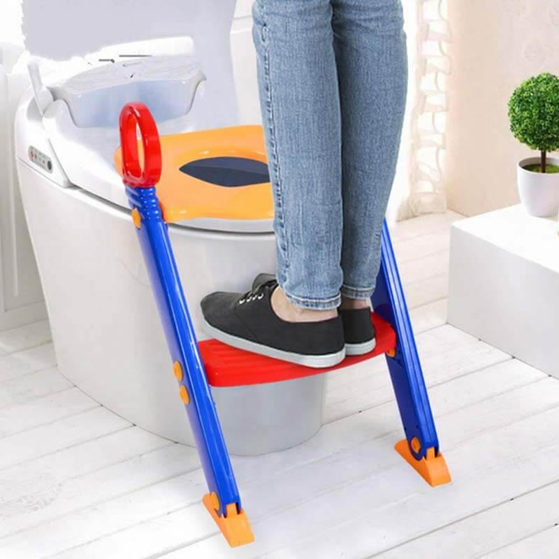 Toilettentrainer für Kinder mit integriertem Tritt 4