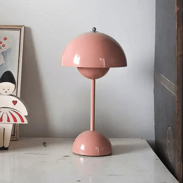 Tragbare LED-Tischlampe im skandinavischen Design 4