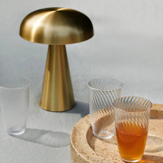 Tragbare Tischlampe im Pilzdesign 3