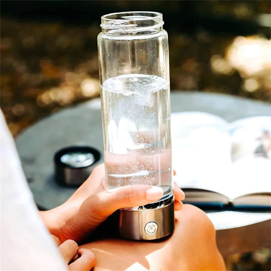 Trinkflasche Sport Modern mit Elektrolyse-Technologie für Unterwegs 1