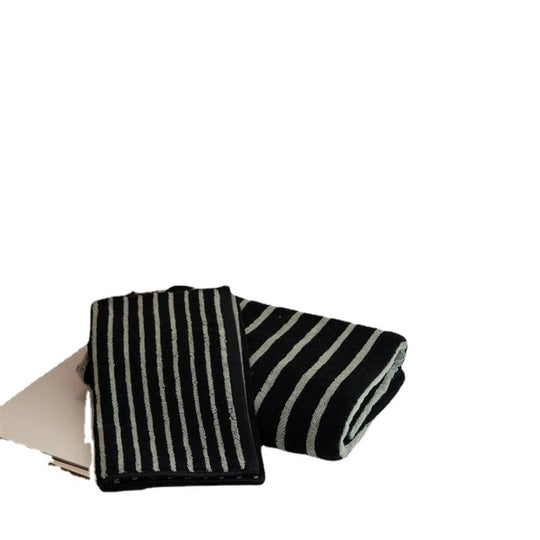Unisex Frotteehandtuch mit Streifenmuster und hoher Saugfähigkeit 5
