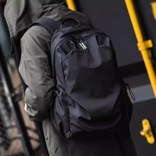 Unisex Rucksack Urban mit vielseitigen Fächern und modernem Design 2