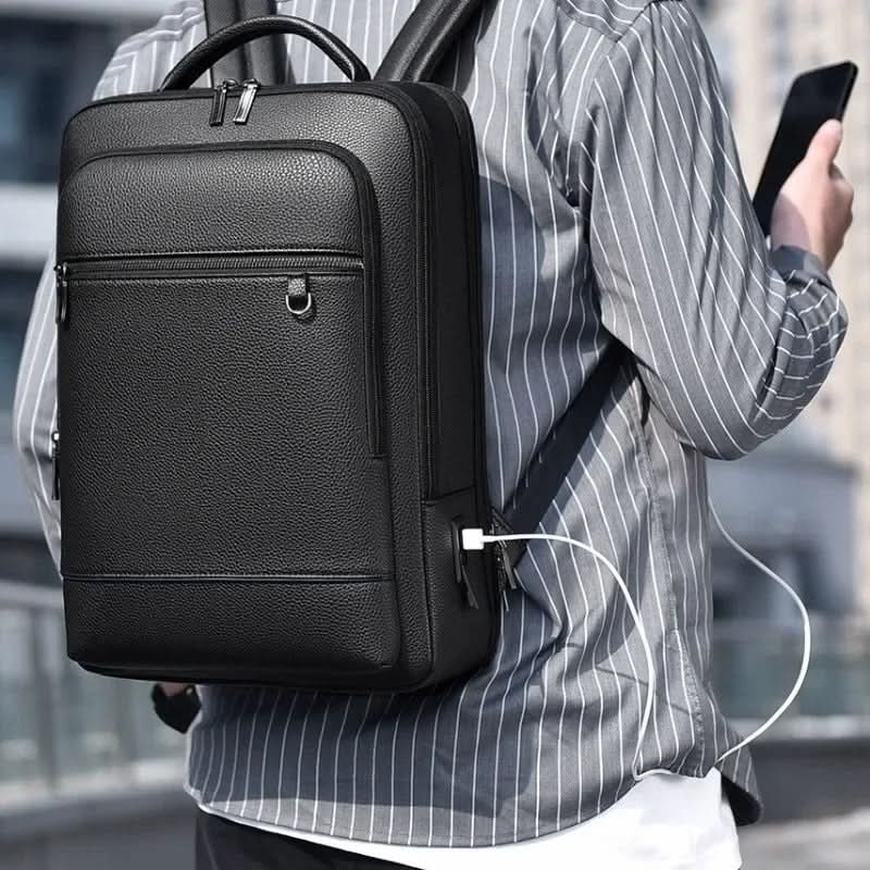 Unisex Rucksack für Laptop mit USB-Anschluss 2