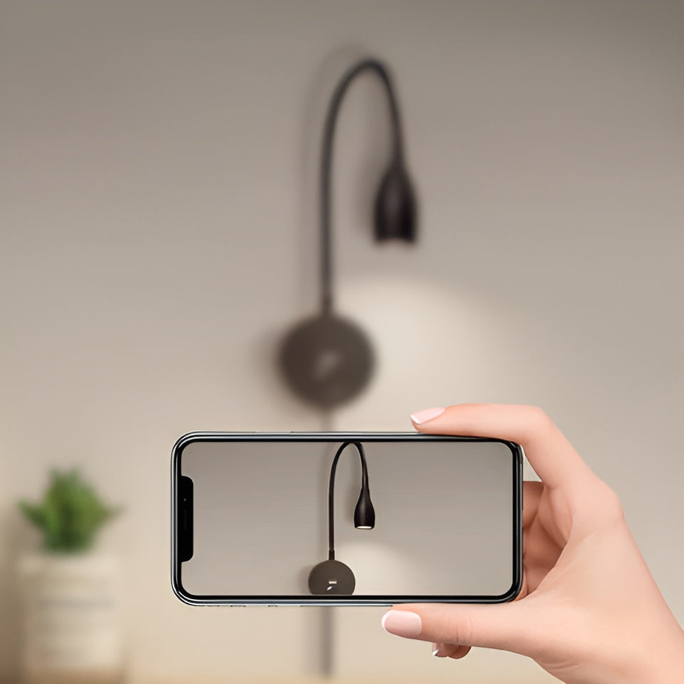 Verstellbare Leselampe mit USB-Ladeanschluss 4