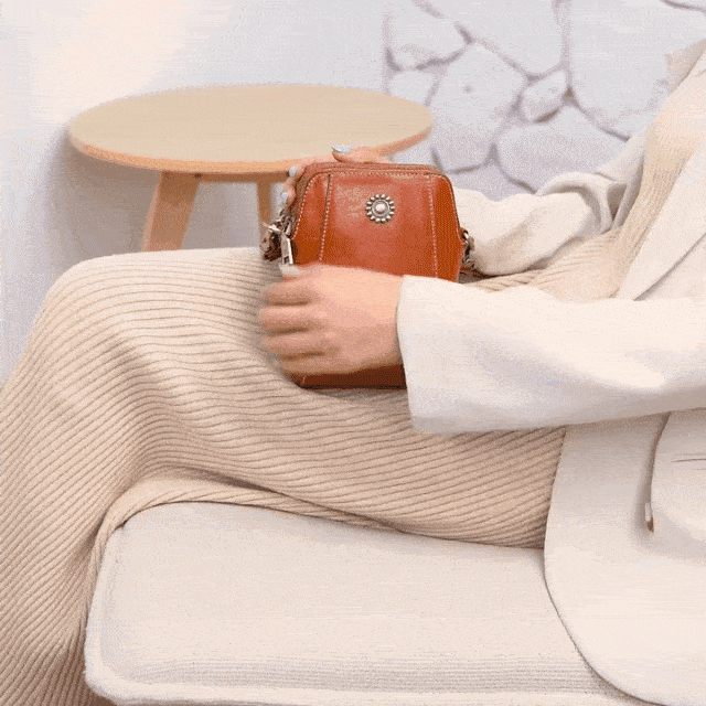 Vertikale Handyhülle für Damen und Herren – Modernes Design mit Vielseitigen Tragemöglichkeiten 2