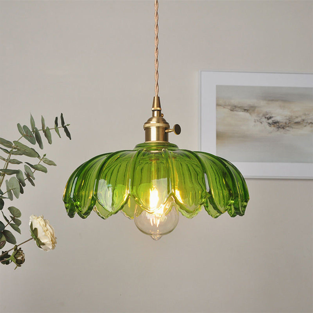 Vintage Pendelleuchte mit Blumenmuster für stilvolle Innenräume 1