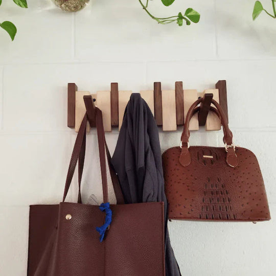Wandgarderobe im Klavierdesign für stilvolle Aufbewahrung 5
