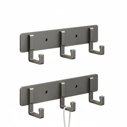 Wandgarderobe mit schwarzen Haken für modernes Wohnen 0