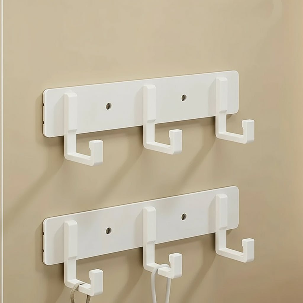 Wandgarderobe mit schwarzen Haken für modernes Wohnen 14