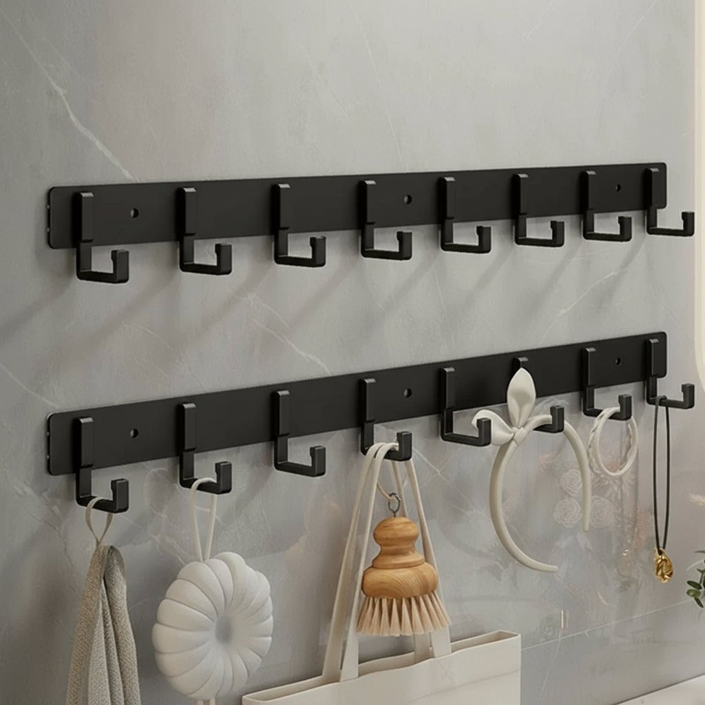 Wandgarderobe mit schwarzen Haken für modernes Wohnen 19