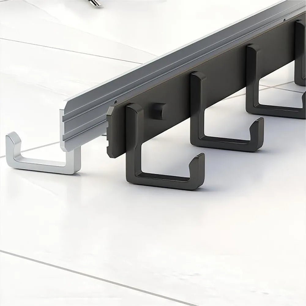 Wandgarderobe mit schwarzen Haken für modernes Wohnen 5