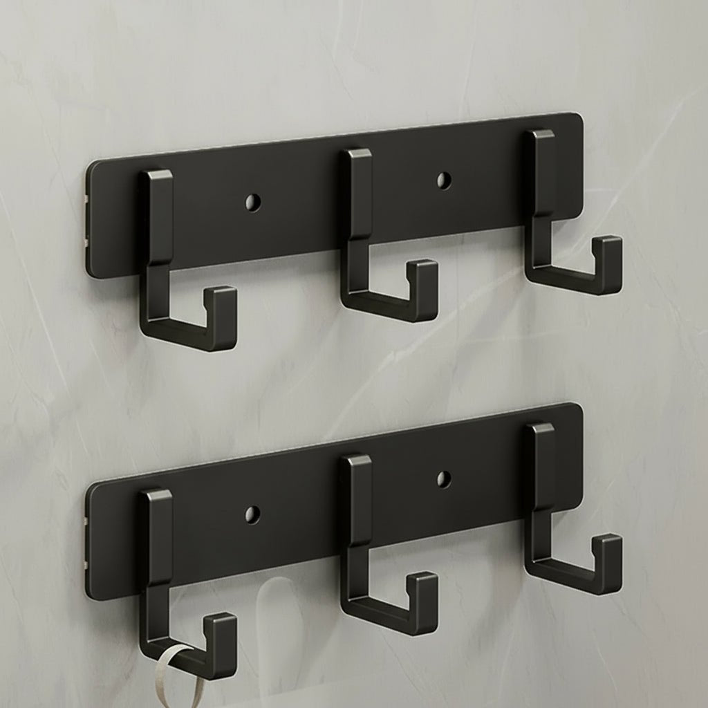 Wandgarderobe mit schwarzen Haken für modernes Wohnen 7
