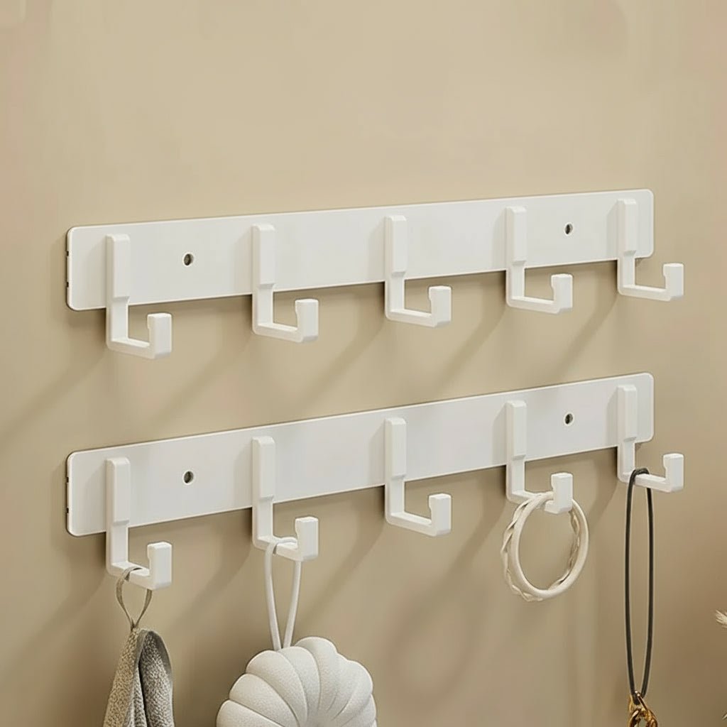 Wandgarderobe mit schwarzen Haken für modernes Wohnen 9
