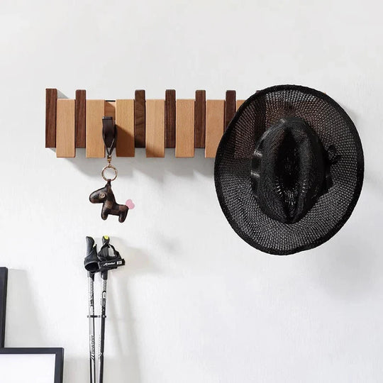 Wandgarderobe mit Magnetischen Klapphaken im Minimalistischen Design